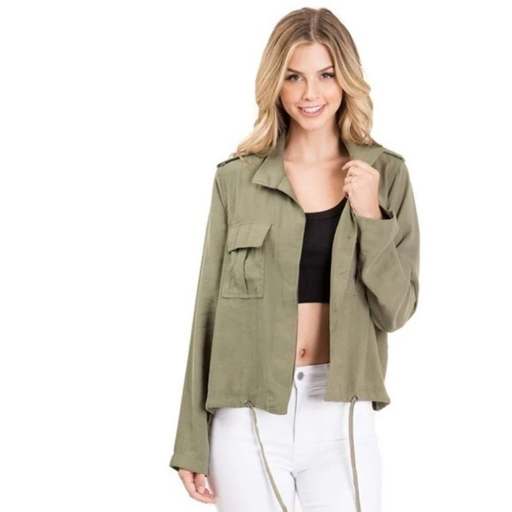 Sneak Peek Women's Lightweight Cargo Style Casual Jacket (Olive, S)